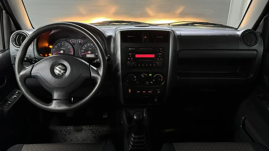 SUZUKI Jimny -