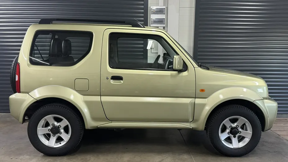 SUZUKI Jimny -
