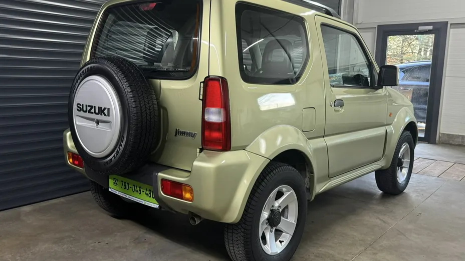 SUZUKI Jimny -