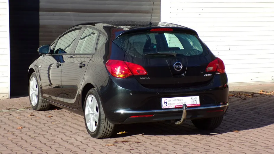 OPEL Astra -