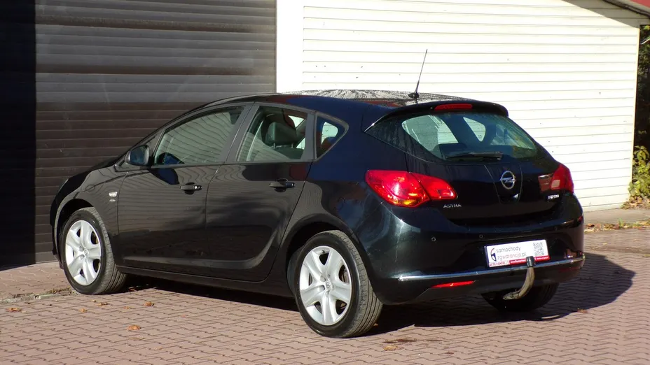 OPEL Astra -