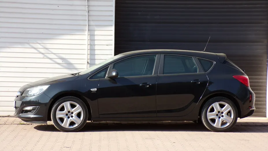 OPEL Astra -