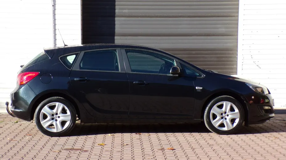 OPEL Astra -