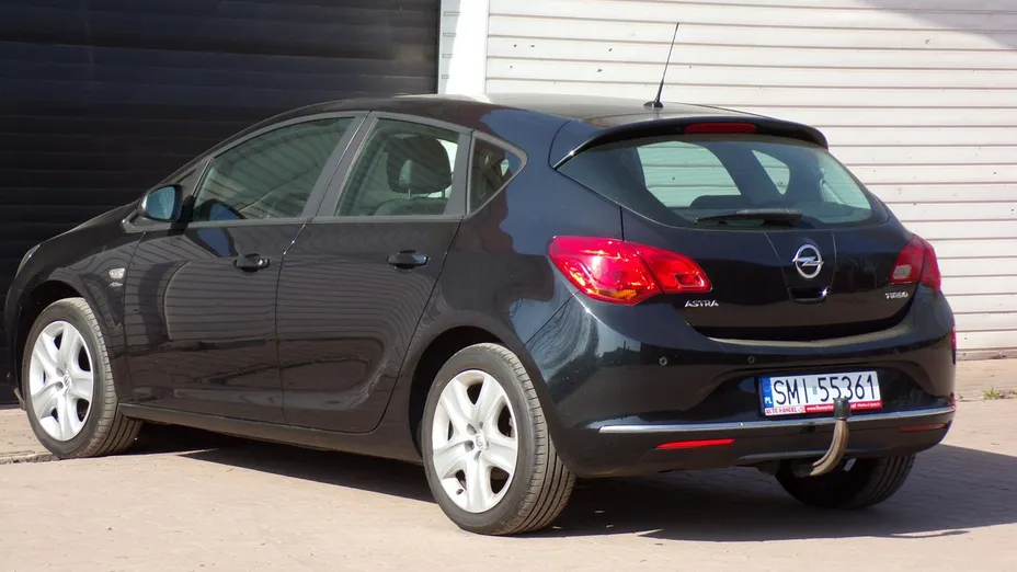 OPEL Astra -