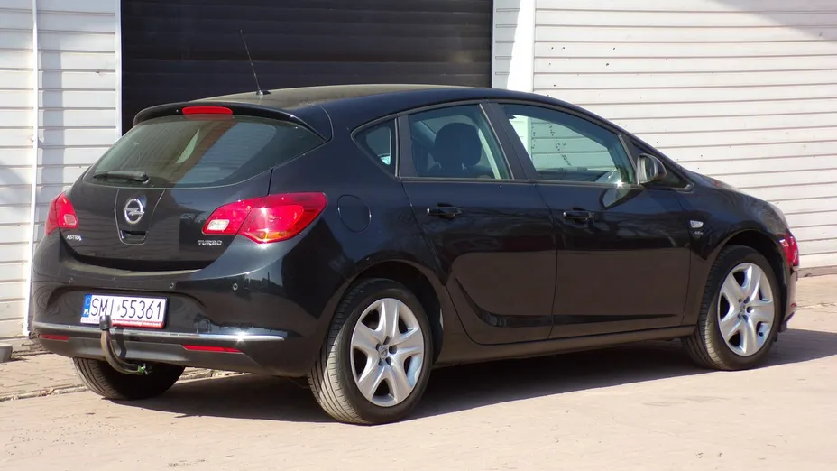 OPEL Astra -