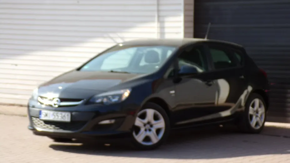 OPEL Astra -
