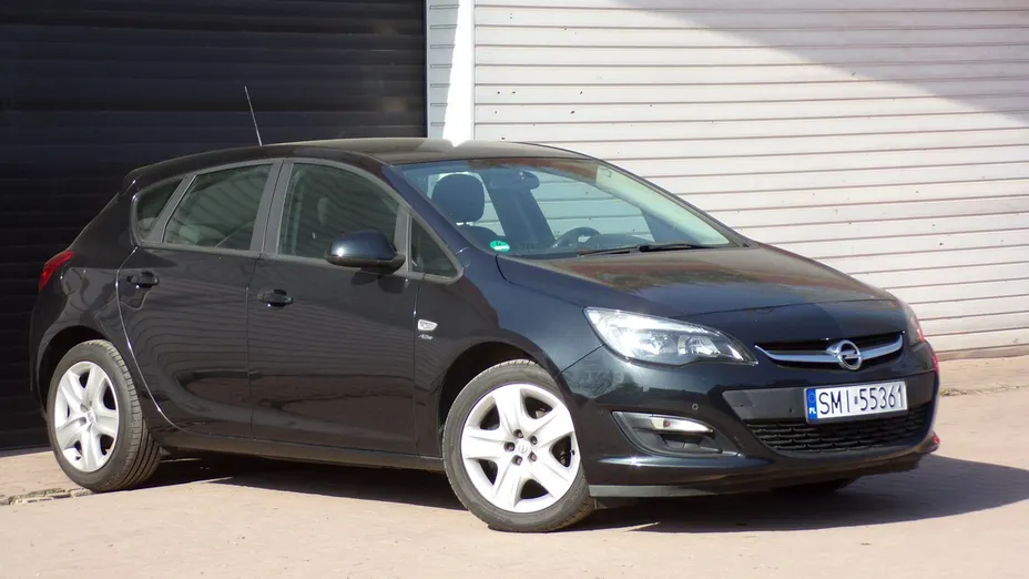 OPEL Astra -
