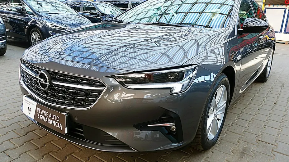 OPEL Insignia -