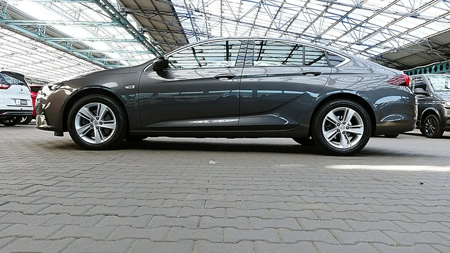 OPEL Insignia -