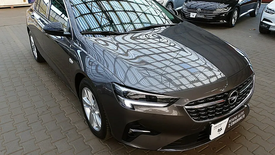 OPEL Insignia -
