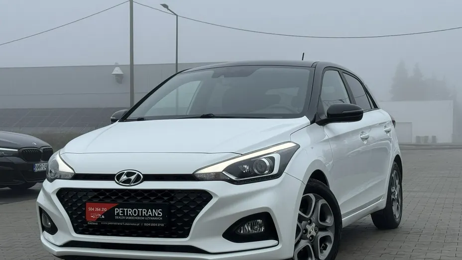 HYUNDAI i20 -
