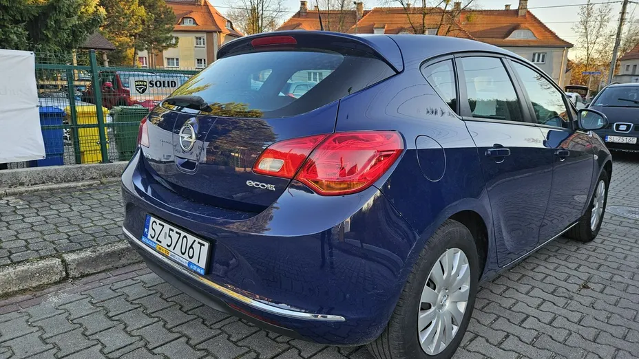 OPEL Astra -