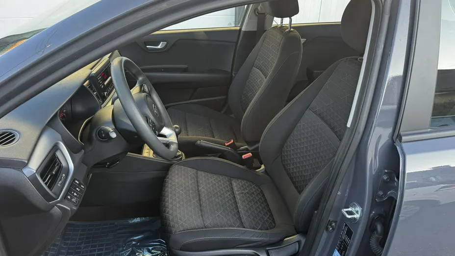KIA Rio -