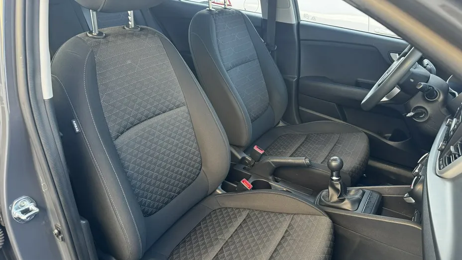 KIA Rio -