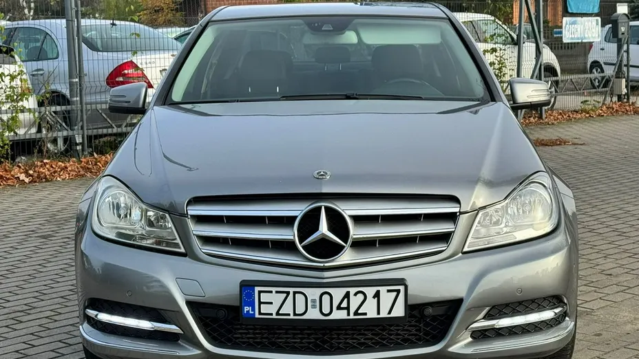 MERCEDES-BENZ C Klasa -
