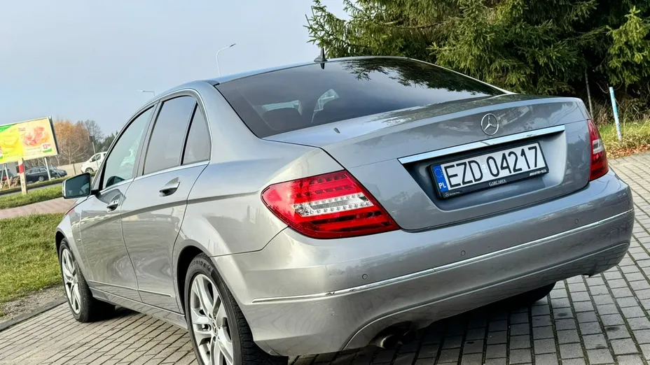 MERCEDES-BENZ C Klasa -