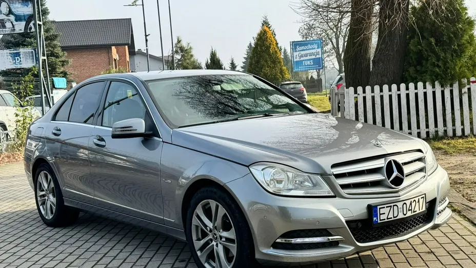 MERCEDES-BENZ C Klasa -