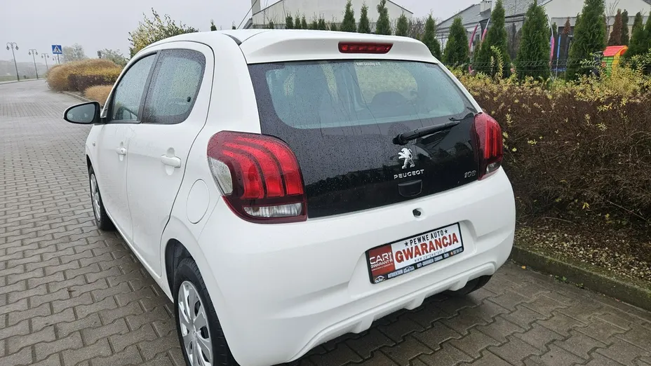 PEUGEOT 108 -