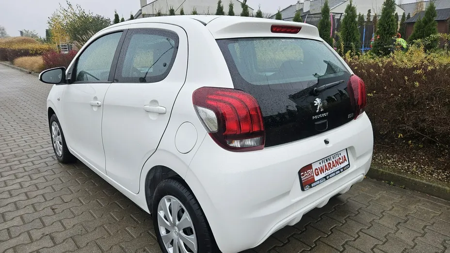 PEUGEOT 108 -