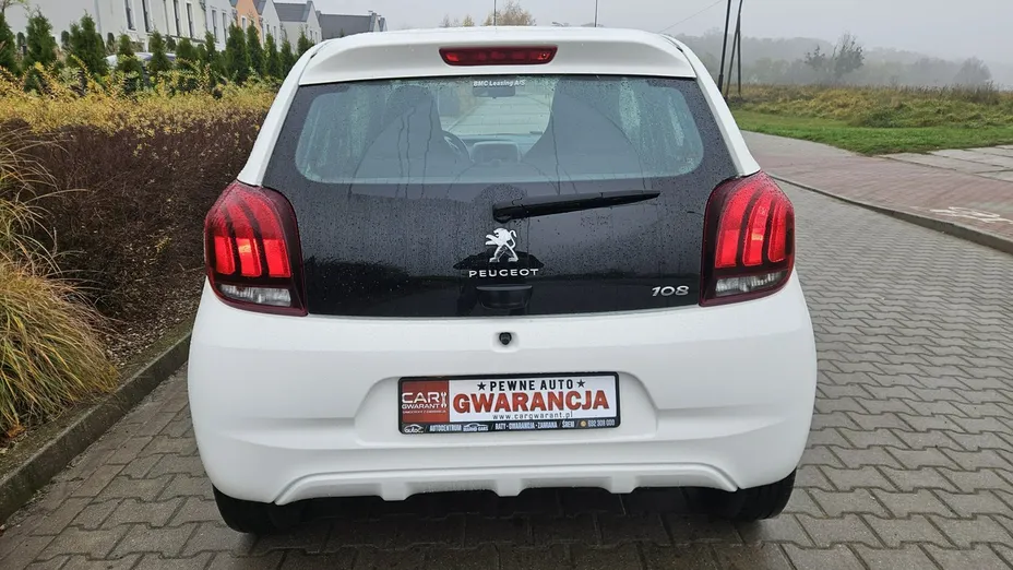 PEUGEOT 108 -