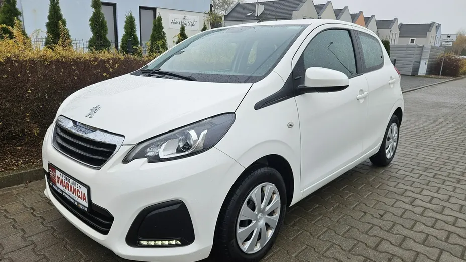 PEUGEOT 108 -