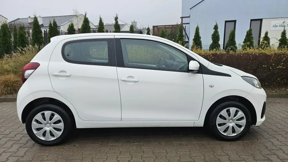 PEUGEOT 108 -