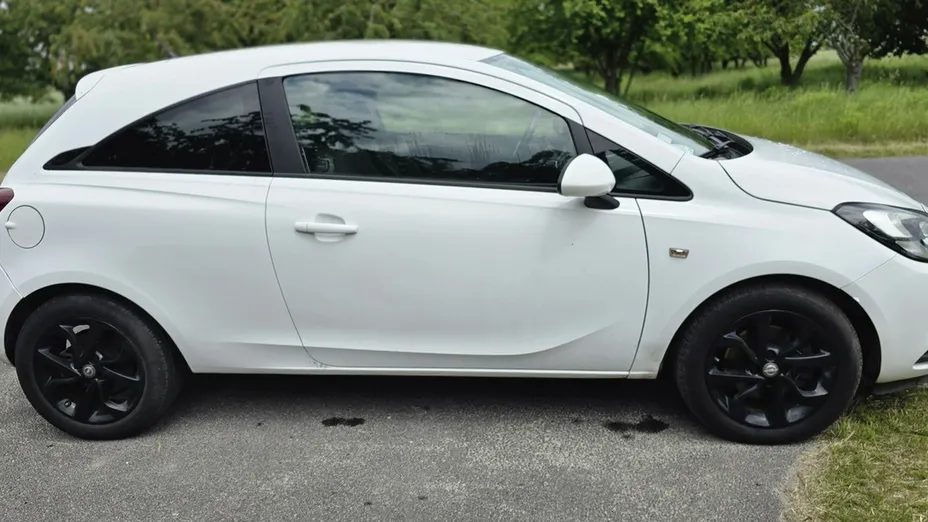OPEL Corsa -