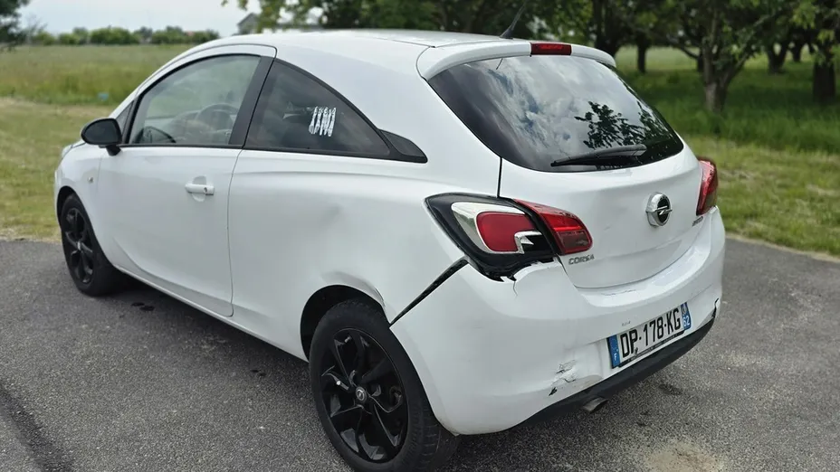 OPEL Corsa -