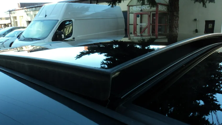 PORSCHE Macan -