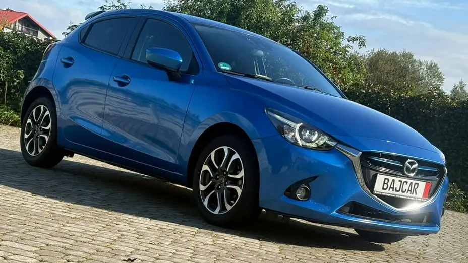 MAZDA 2 -