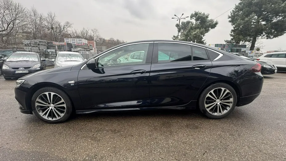OPEL Insignia -