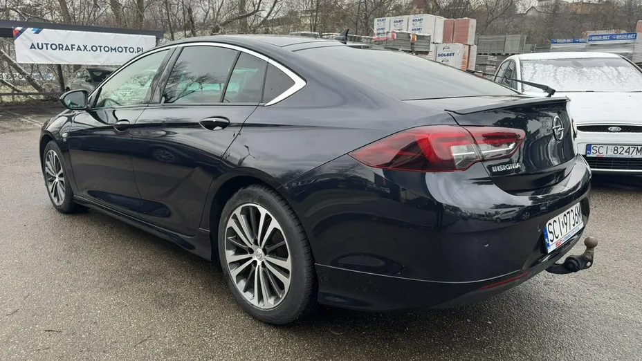 OPEL Insignia -