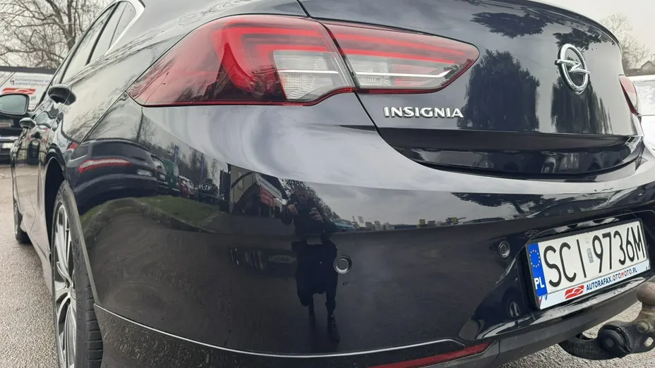 OPEL Insignia -