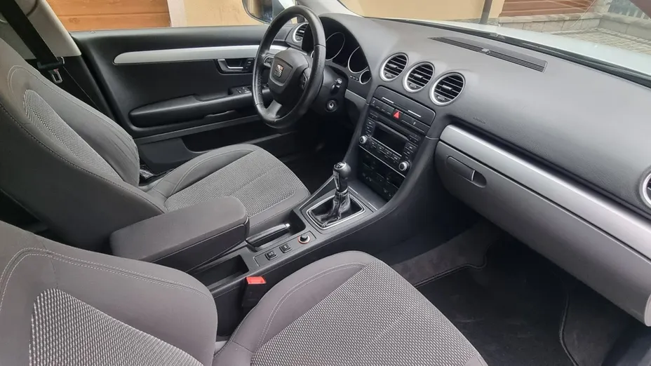 SEAT Exeo -