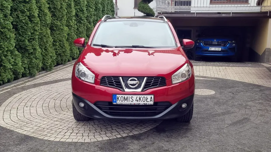 NISSAN Qashqai -