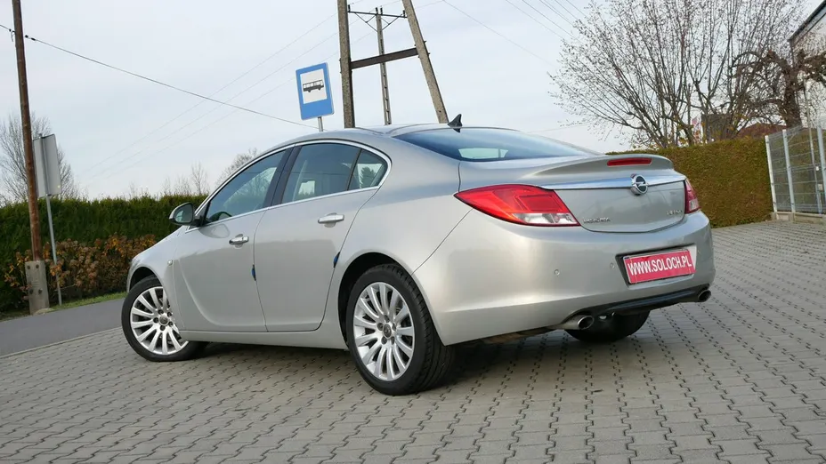 OPEL Insignia -