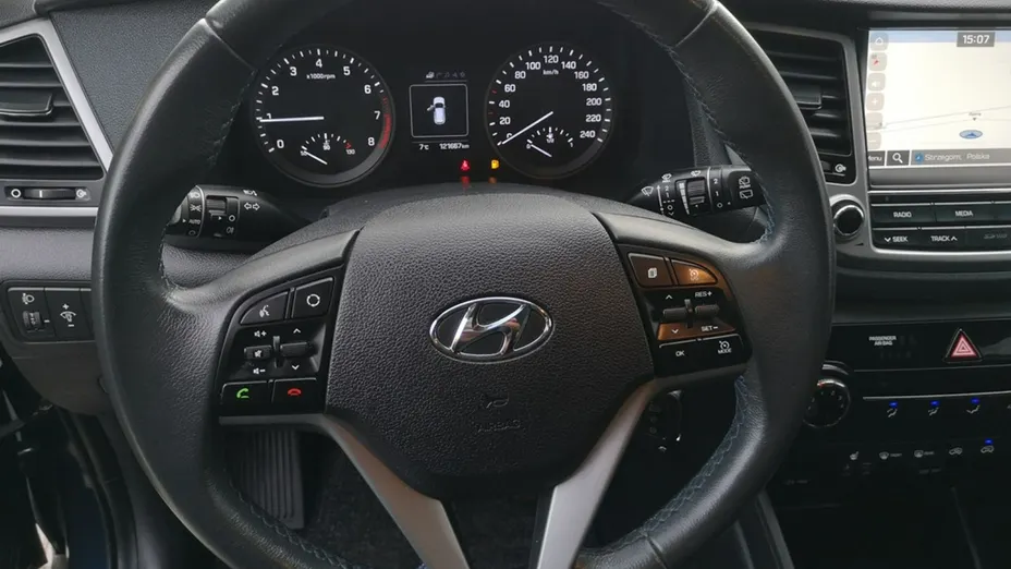 HYUNDAI Tucson -
