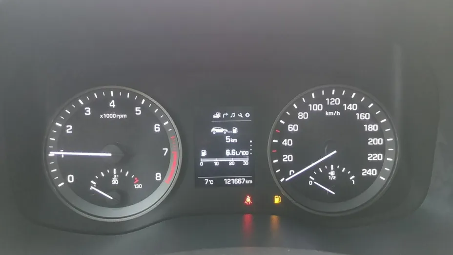 HYUNDAI Tucson -