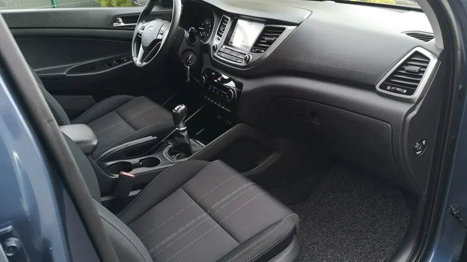 HYUNDAI Tucson -