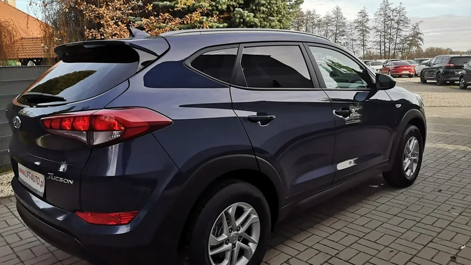 HYUNDAI Tucson -