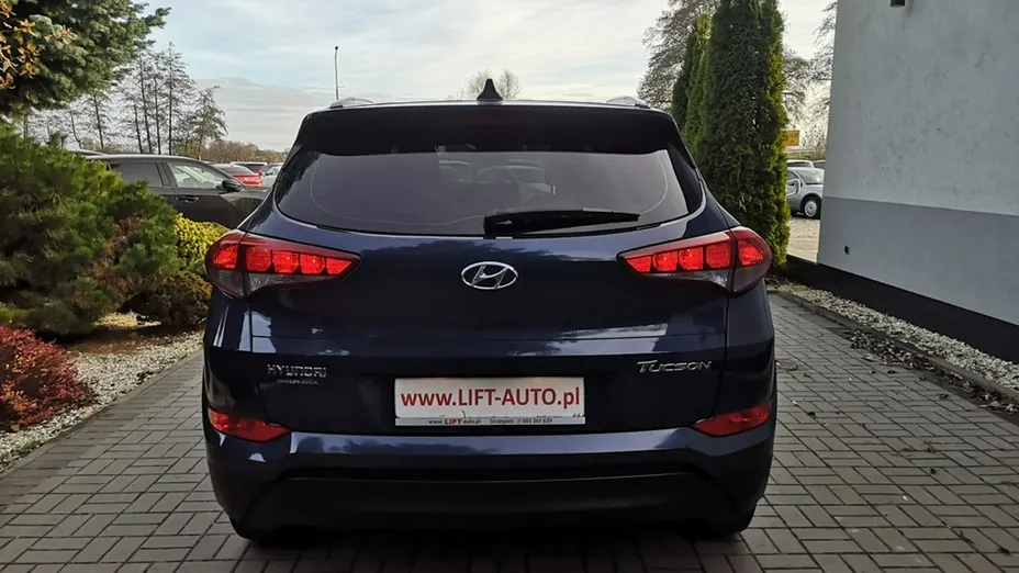 HYUNDAI Tucson -
