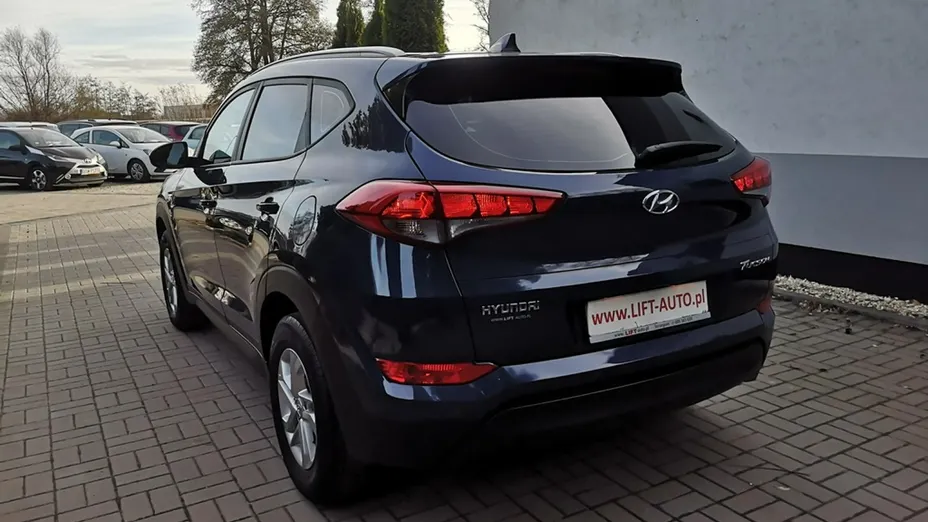 HYUNDAI Tucson -