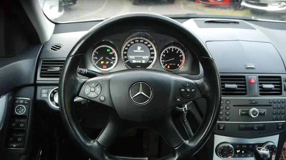 MERCEDES-BENZ C Klasa -