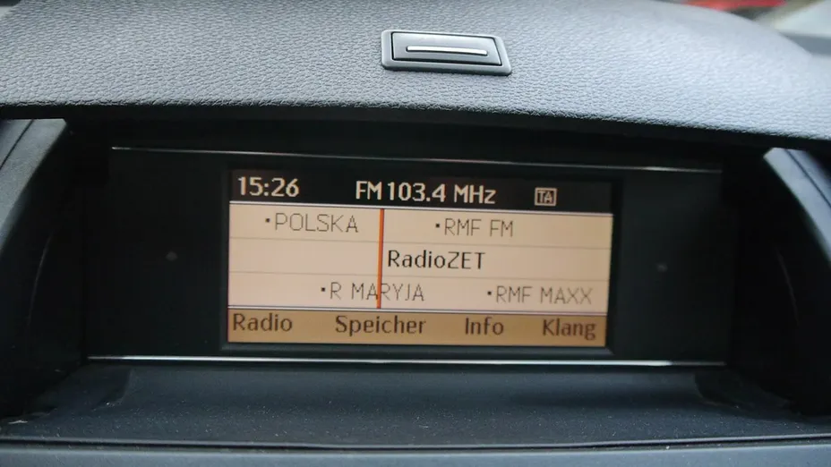 MERCEDES-BENZ C Klasa -