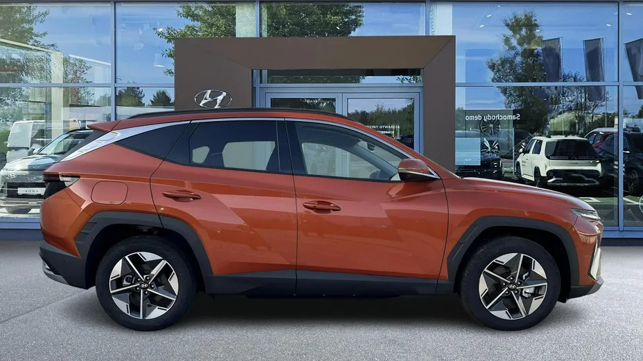 HYUNDAI Tucson -