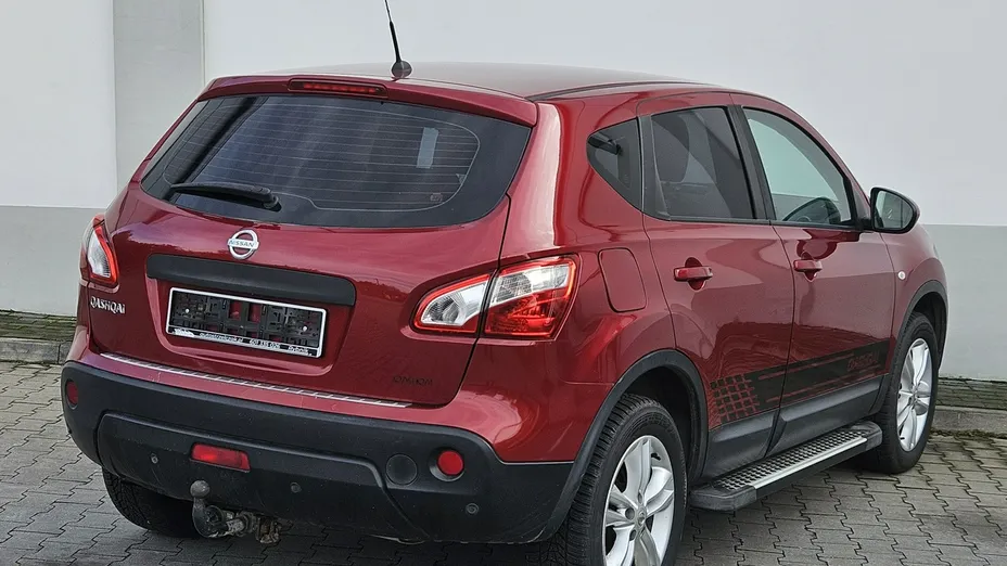 NISSAN Qashqai -
