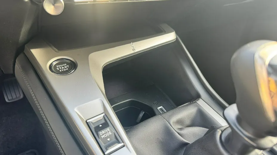 PEUGEOT 308 -