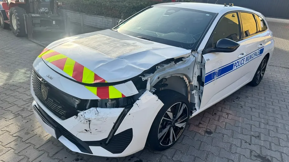 PEUGEOT 308 -