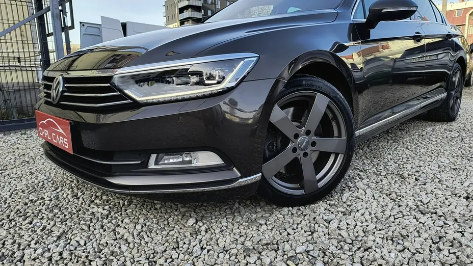 VOLKSWAGEN Passat -