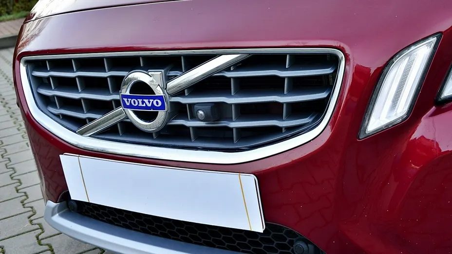 VOLVO V60 -